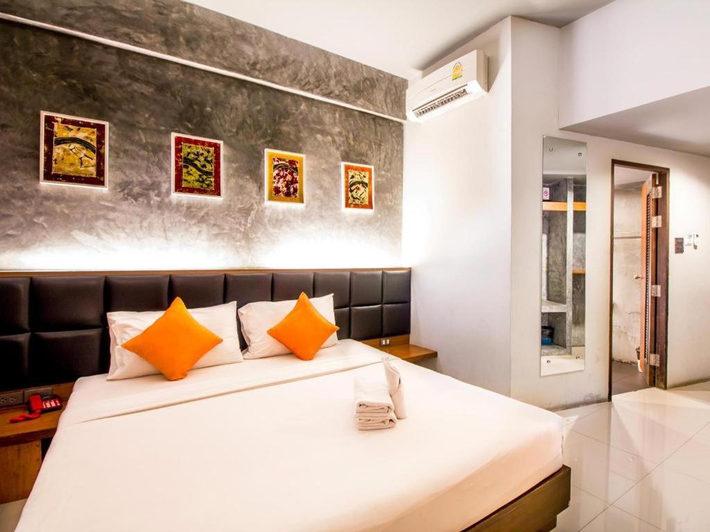 B2 Thippanate Boutique & Budget Hotel Csiangmaj Kültér fotó