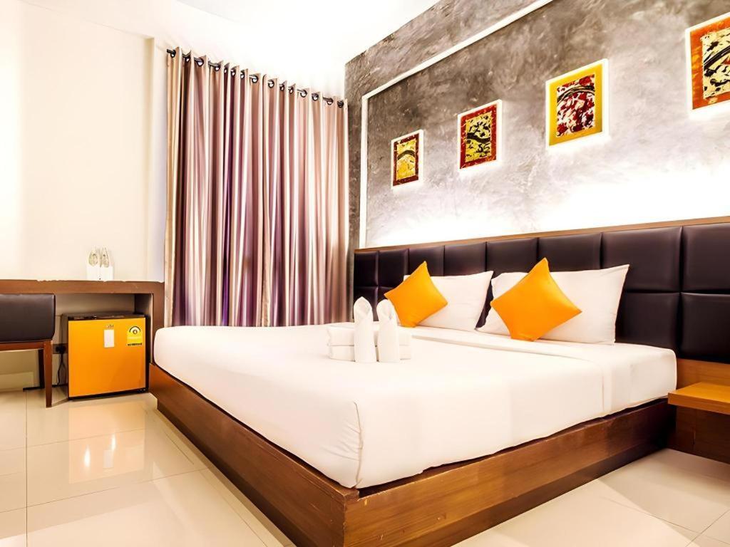 B2 Thippanate Boutique & Budget Hotel Csiangmaj Kültér fotó