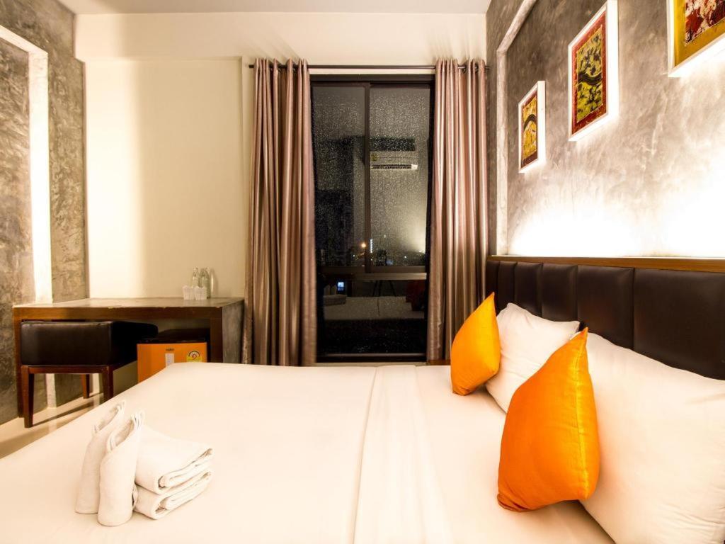 B2 Thippanate Boutique & Budget Hotel Csiangmaj Kültér fotó